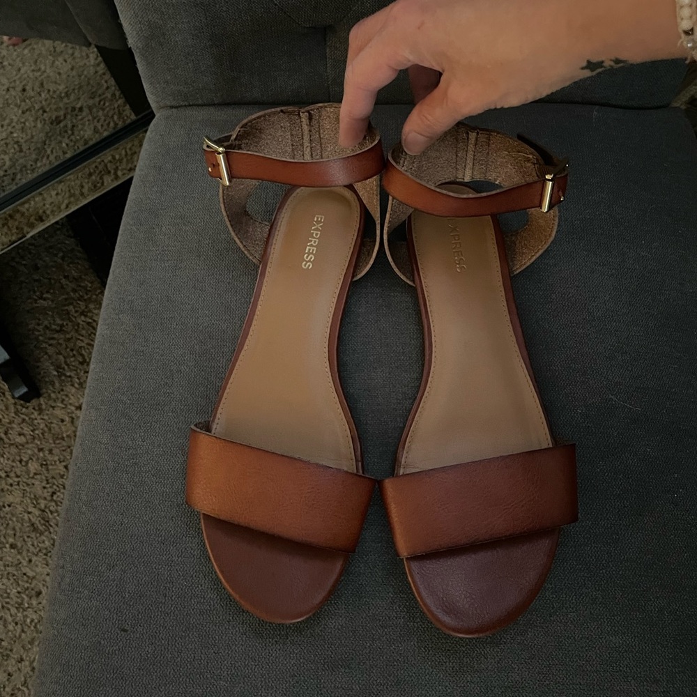 Express brown leather sandals- size 8